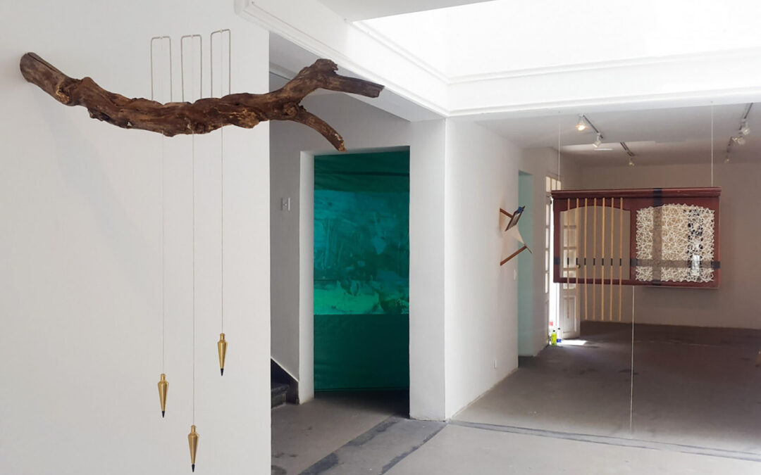 Sinnombre, una exposición que combina la realidad con la ficción